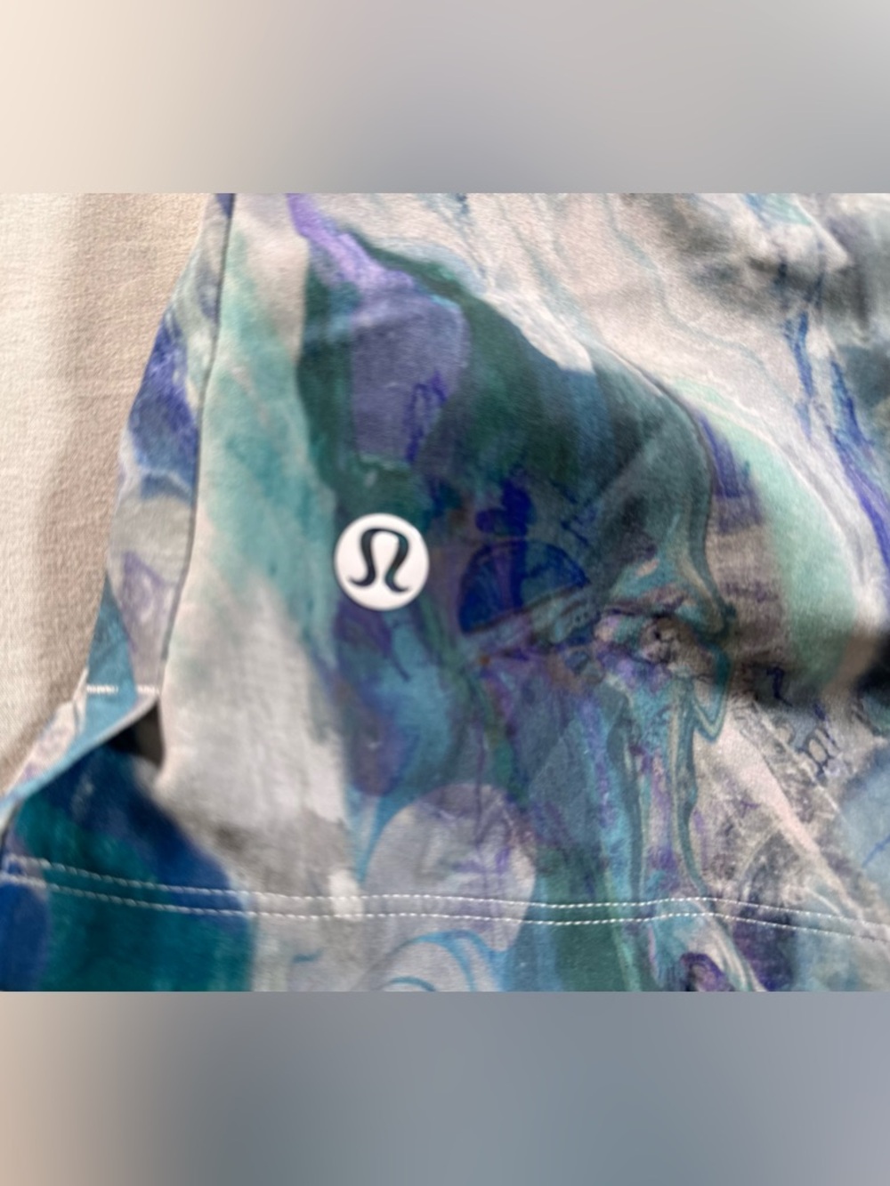 Lululemon Athletica Men’s Swimming Trunks Paint Swirl Small 5” Pre Owned - Picture 3 of 15